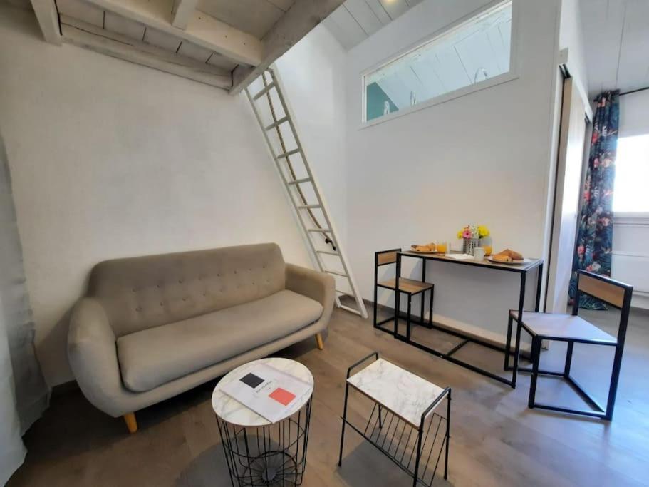 Le Petit Nid - Coeur De Ville - Clim Nîmes Exteriör bild